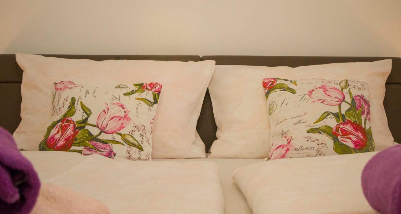 Apartments Mm Подстрана Экстерьер фото
